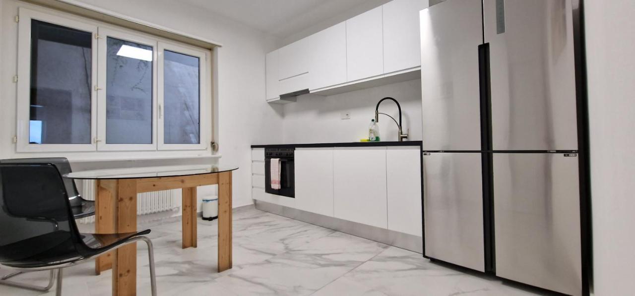 Lugano Lakeview Apartment Private Parking & Self Check-In Buitenkant foto