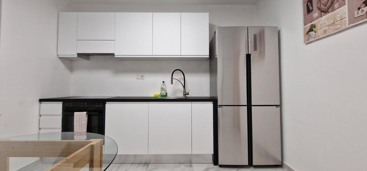 Lugano Lakeview Apartment Private Parking & Self Check-In Buitenkant foto