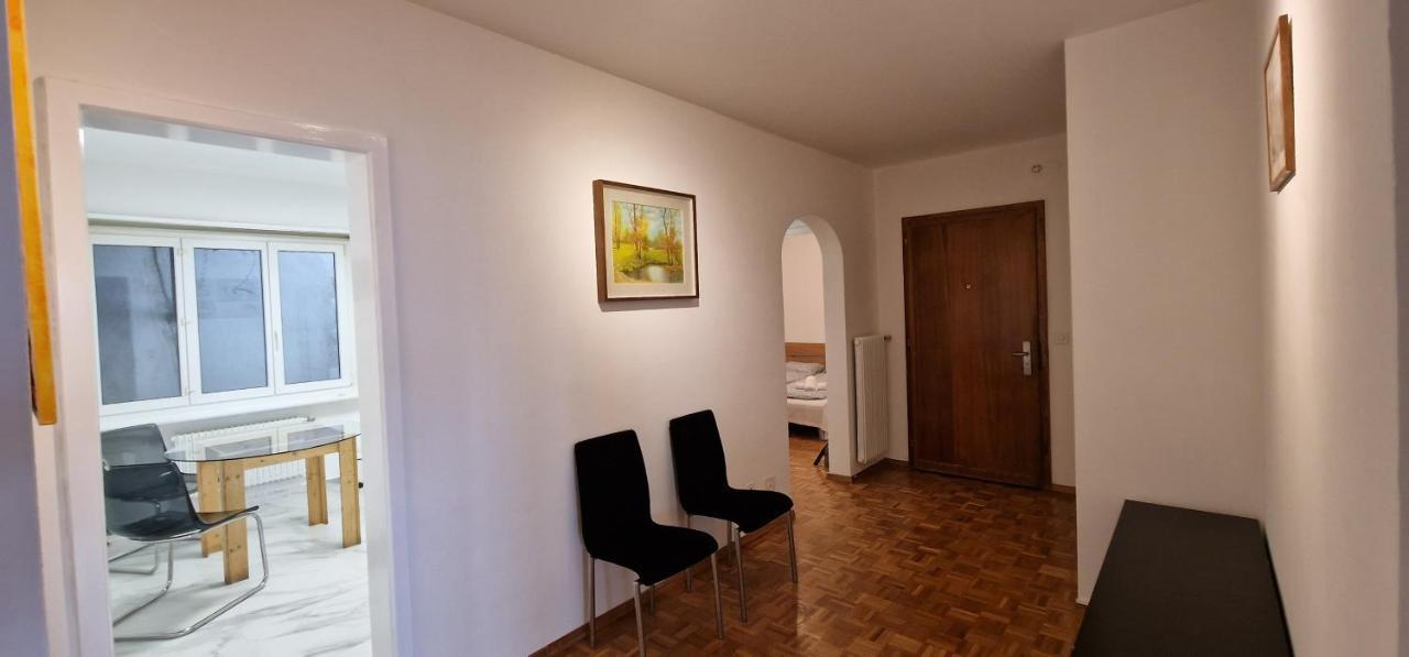 Lugano Lakeview Apartment Private Parking & Self Check-In Buitenkant foto
